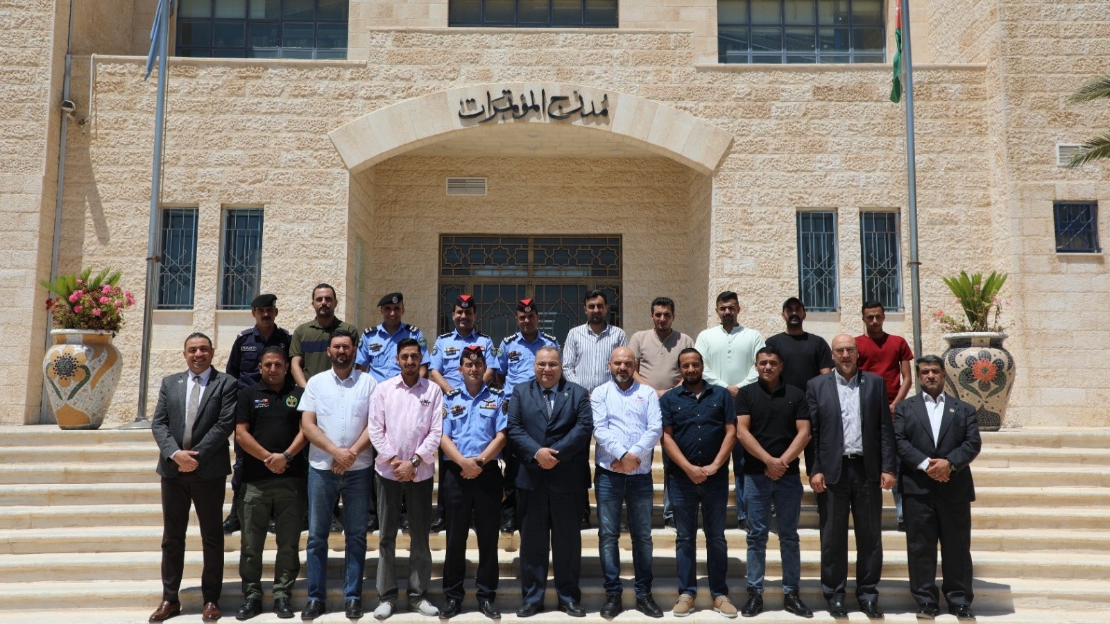 جامعة الزرقاء تنظم فعالية توعوية لمكافحة المخدرات