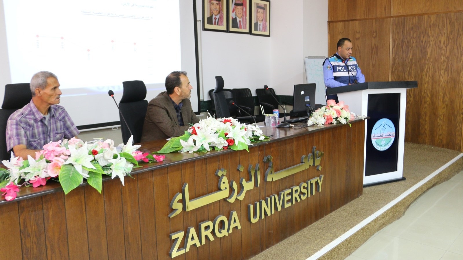 جامعة الزرقاء تعقد دورة توعوية في السلامة المرورية 